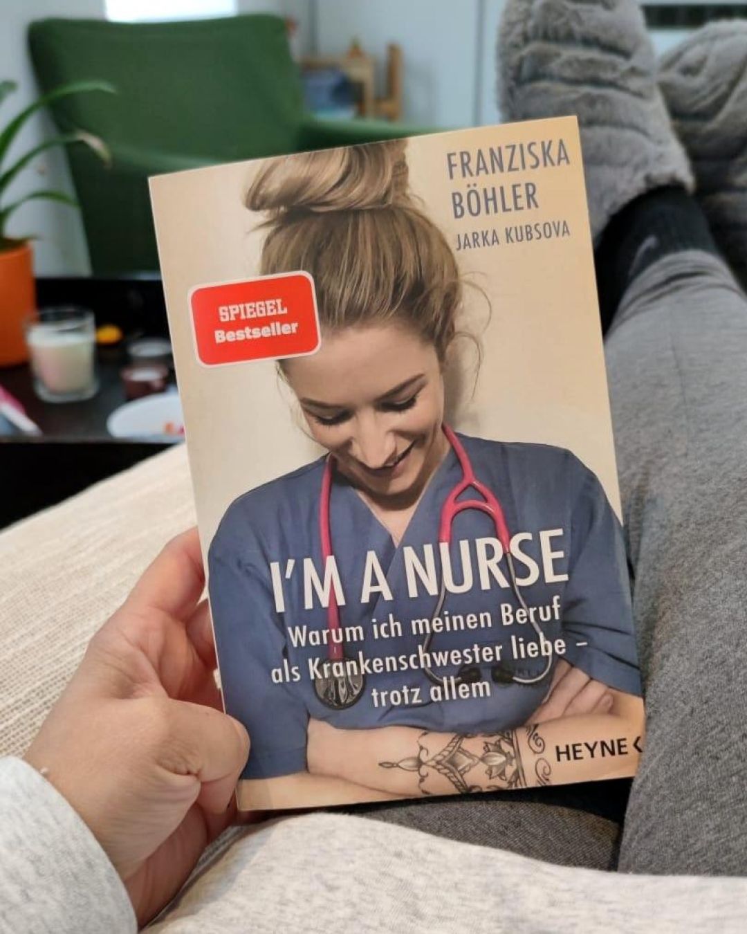 Buchempfehlung "I’m a Nurse" von Franziska Böhler und Jarka Kubsova - ABtown Ladies Aschaffenburg